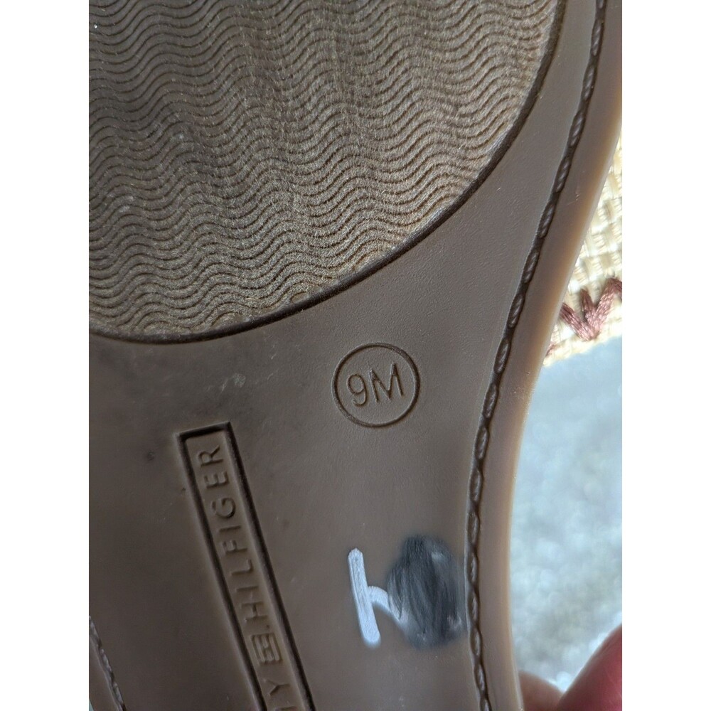TOMMY HILFIGER Sandals Women 10 Pezley Tan Brown Logo Slides M Burlap Gold Vacay - Picture 5 of 7